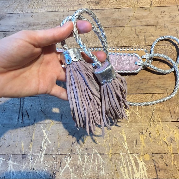 World Family Designs from Ibiza! Women's Hand Crafted Leather Belt with Tassels - Picture 7 of 9